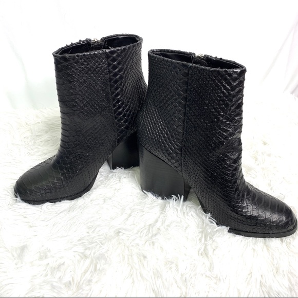 Black booties Peace Love Shea By Steve Madden - Picture 1 of 8